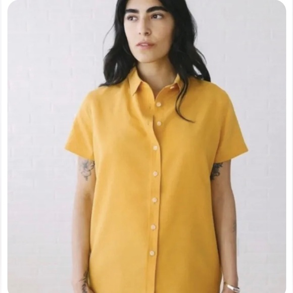 Tradlands Tops - Tradlands Women Seville 105 Shirt Short Sleeve Button  Down Shirt (Size M)
